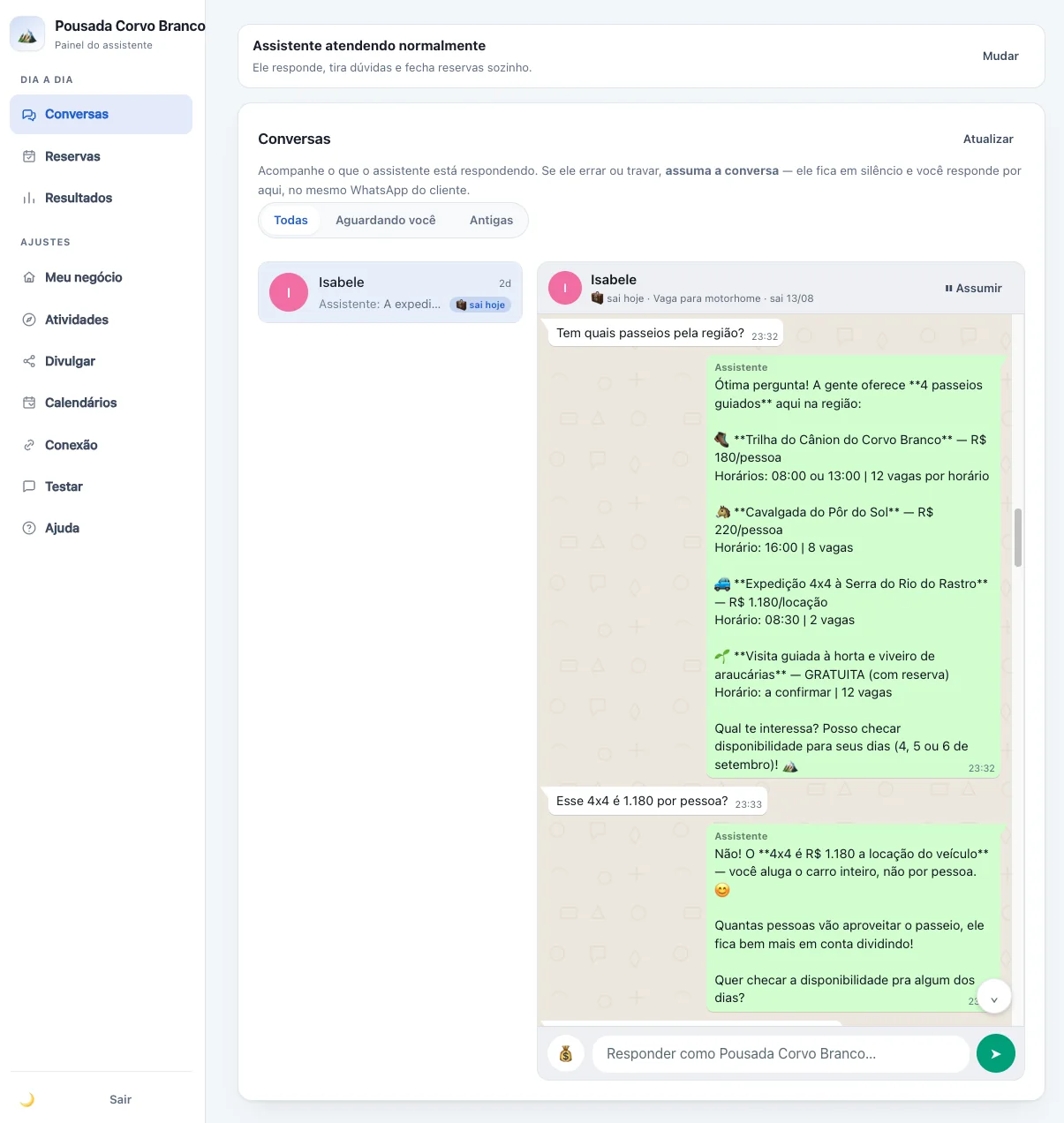 Aba Conversas do painel: a conversa do cliente no WhatsApp com as respostas do assistente e o botão de assumir.